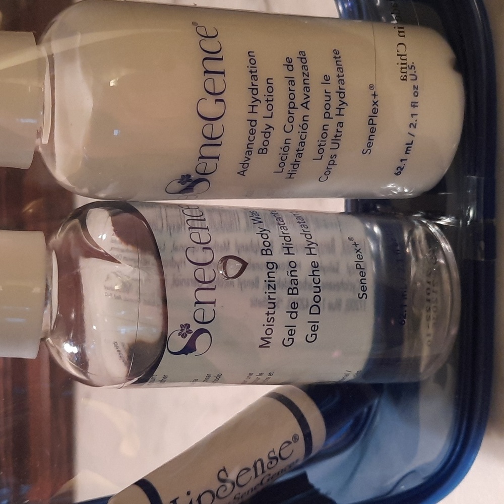 UNUSED.  SeneGence Travel Set - Picture 3 of 4
